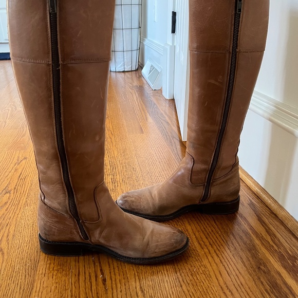 Frye women’s boots - Picture 2 of 5